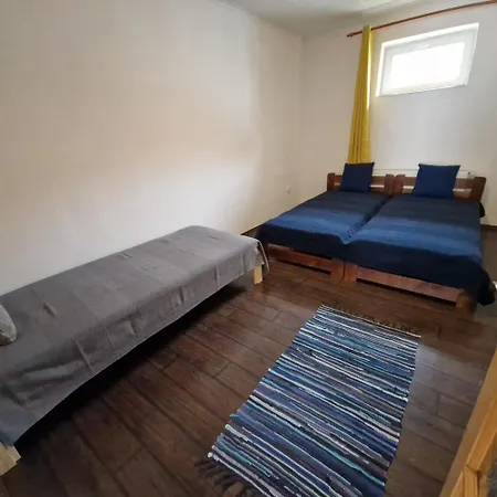 Case de vacanță Buborek Pihenohaz - Etyek