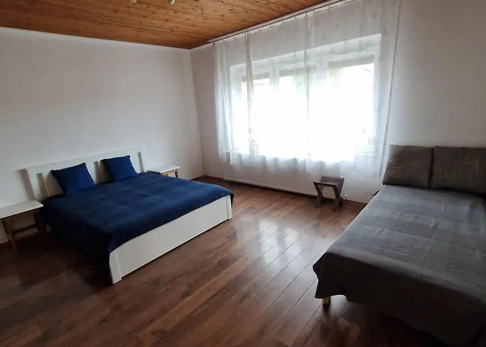 Buborek Pihenohaz - 에첵